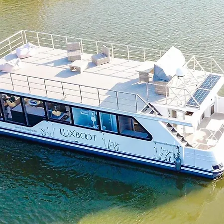 Nice Ship In Havelsee With House Sea View Botel Kutzkow
