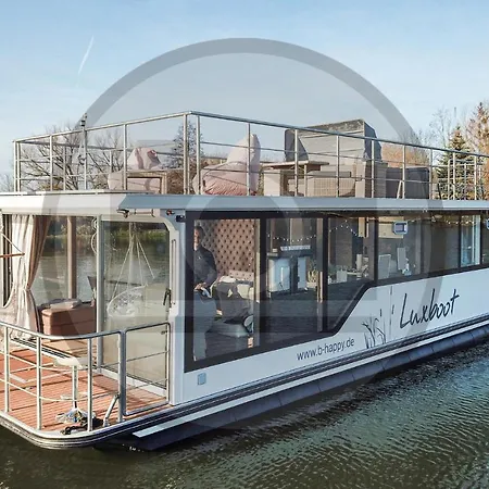 Nice Ship In Havelsee With House Sea View Botel Kutzkow